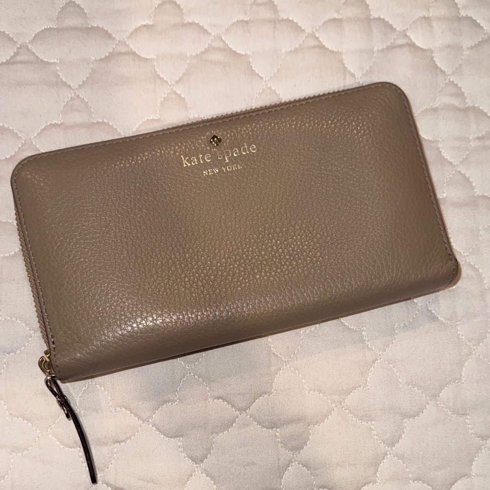 Kate Spade Taupe Leather Wallet